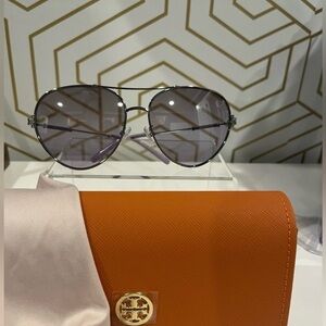 Tory Burch Violet Sunnies NWT